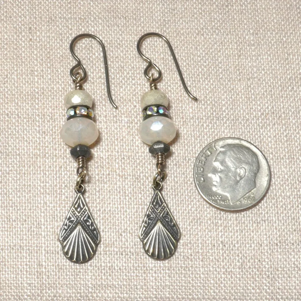 Hand Crafted Handmade Earrings Cream Czech Glass Art Deco Dangle Long Ea… - Picture 3 of 4